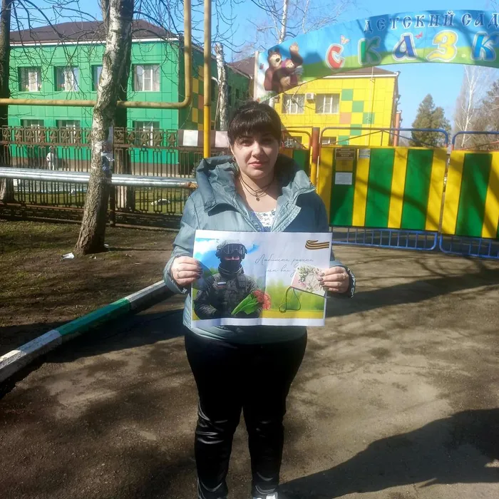 Поздравляем жен и матерей участников специальной - военной операции с Международным женским днем.