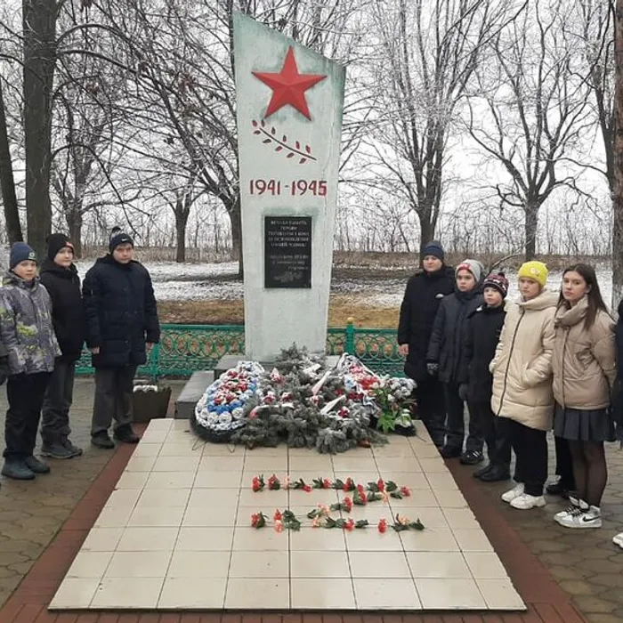 Ваш подвиг бессмертен...